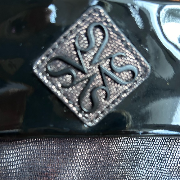 Simply Vera by Vera Wang Wristlet - Picture 3 of 8